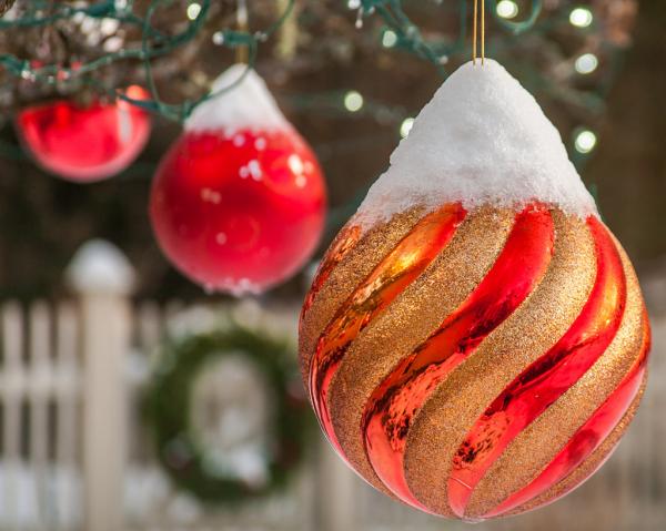Image for event: Teen DIY Ornaments