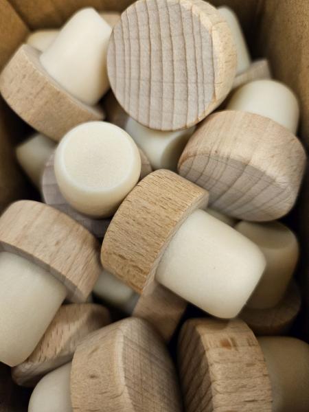 Image for event: Drop-in Wine Stoppers